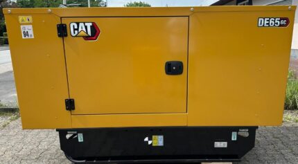 CAT Caterpillar GC serijos dyzelinis generatorius gamykliniame garsą slopinančiame lauko gaubte