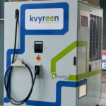 kvyreen vandenilinis įrenginys su kuro elementais ir CCS įkrovimo kabeliu